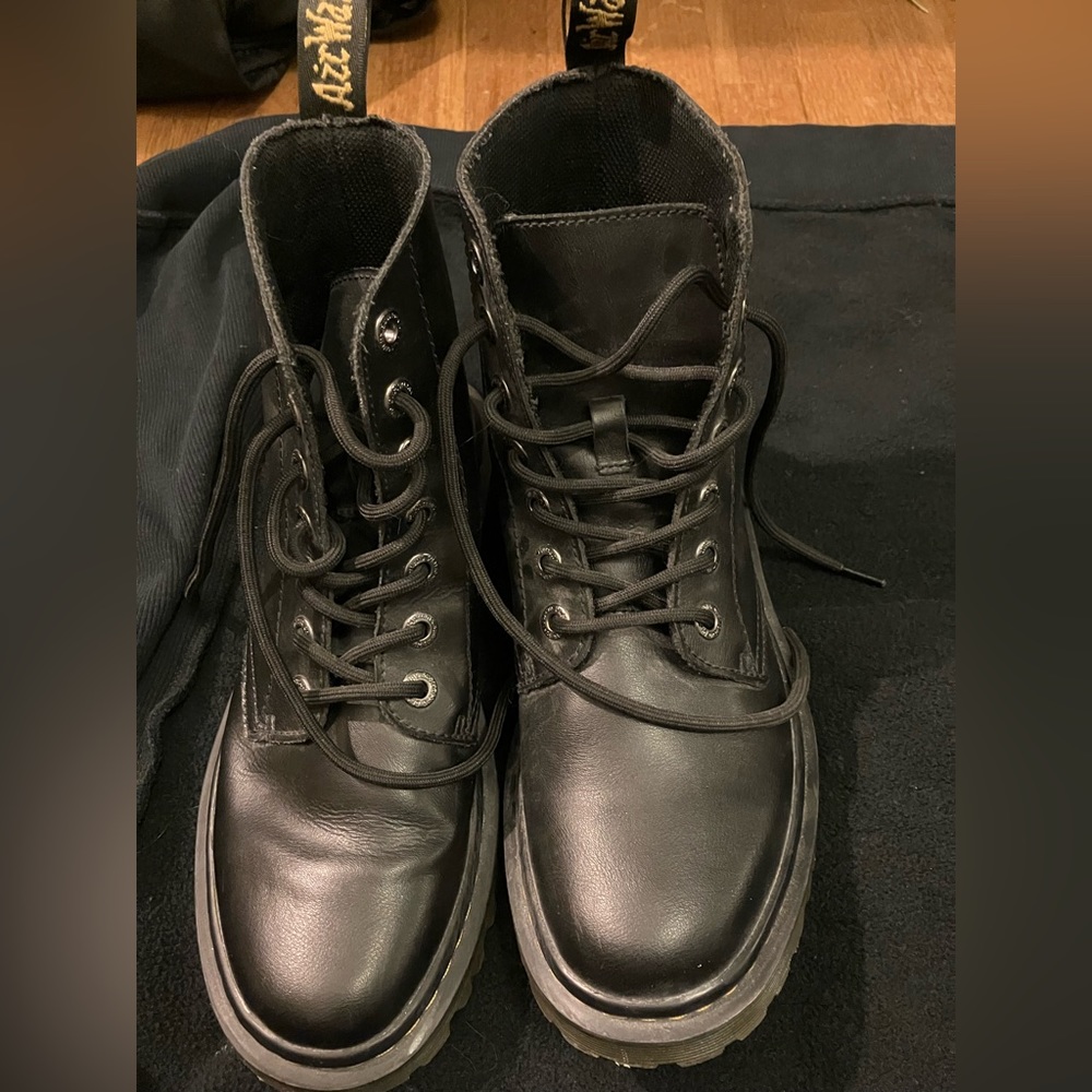 dr marten combat boots